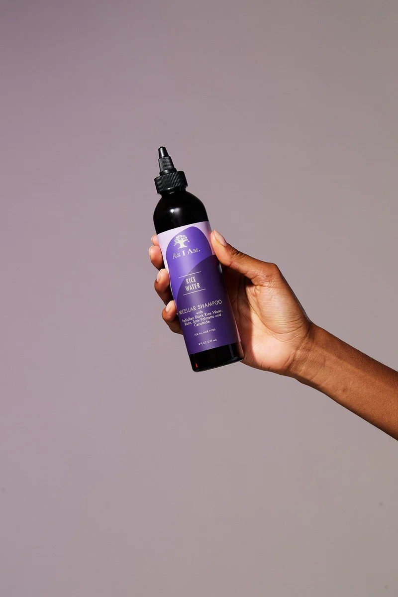 Cheveux de type 1 : routine complète