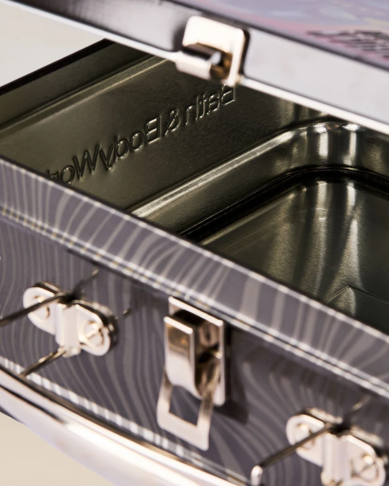 The Mandalorian Collectible Tin