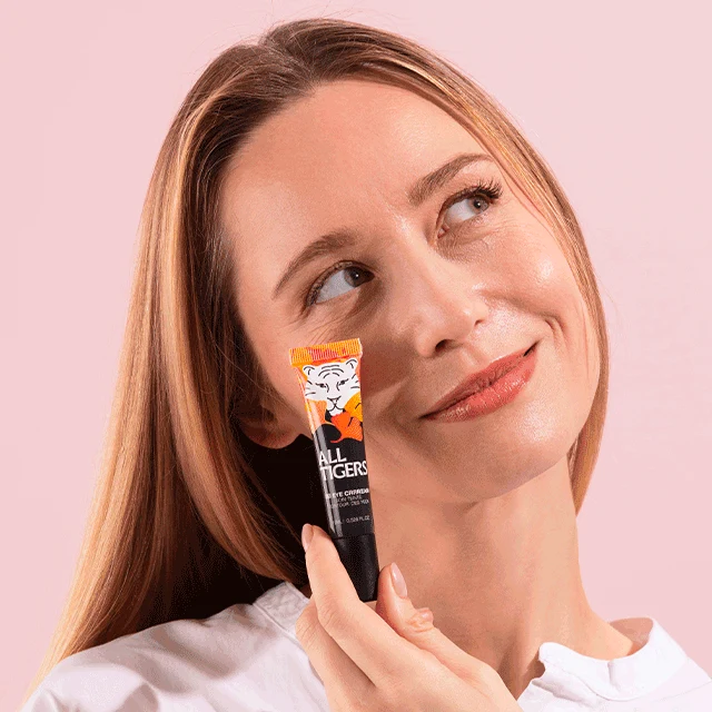 BB Crème Contour des Yeux avec Pigments Encapsulés