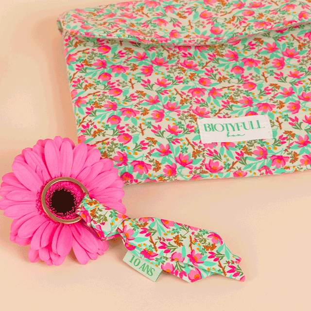 Trousse et Porte-Clés Fleuris Spécial 10 ans