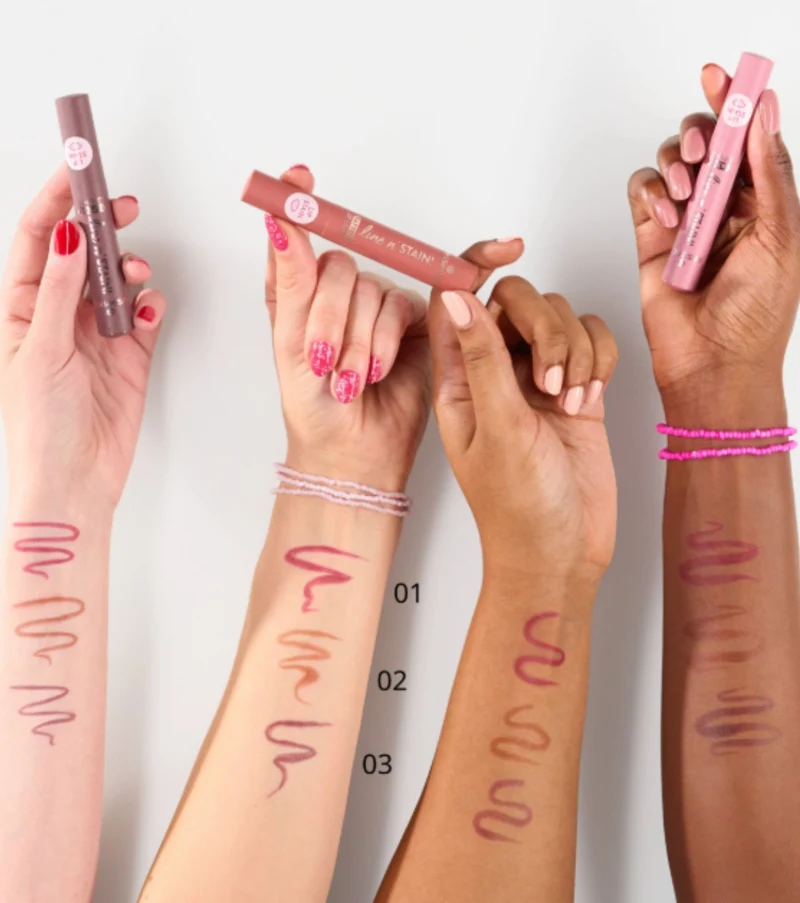 Essence cosmetics Line N` Stain! 02 Must Have Brown 2,5 ml — Contorno labbra