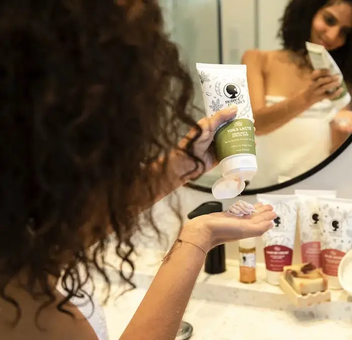 Soin Démêlant 2-en-1 Voile Lacté BIO - NoireÔnaturel