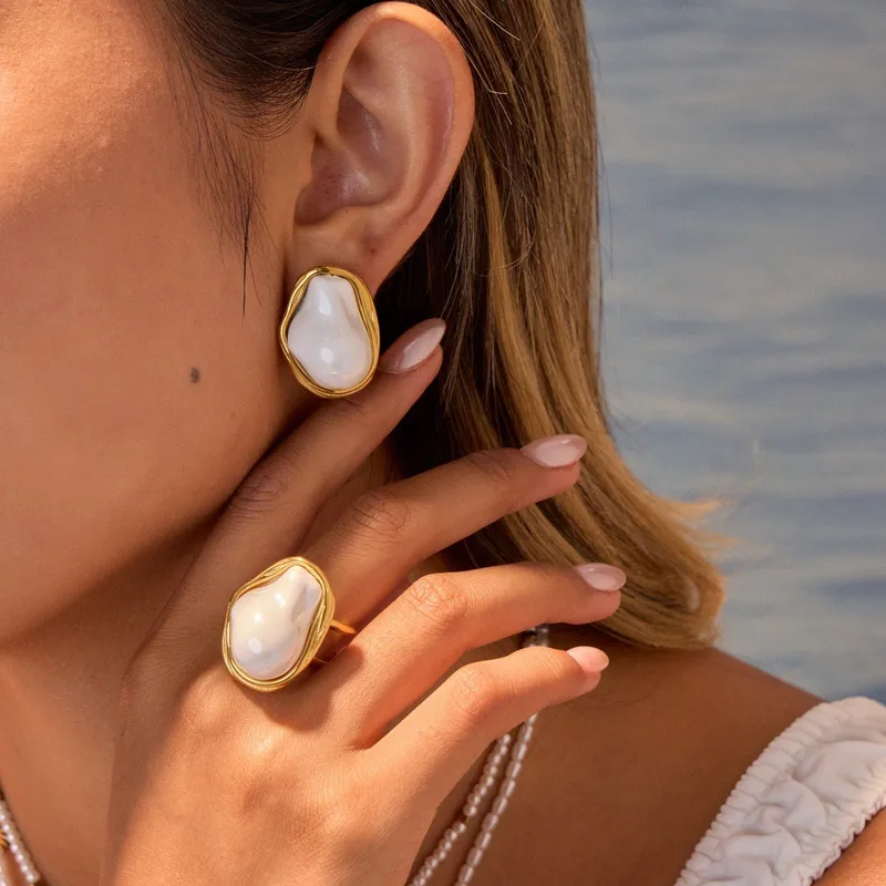 Boucle D’Oreille L'Essence De La Perle D'Or