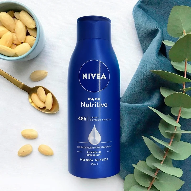 Nivea Latte corpo nutriente pelli secche e molto secche 400 ml — Lozione corpo