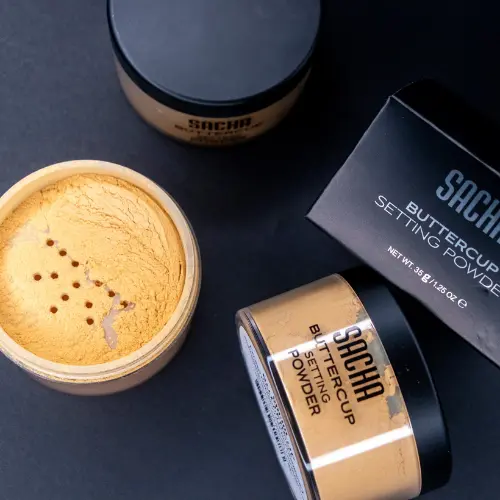 Buttercup Poudre libre fixante - SACHA Cosmetics