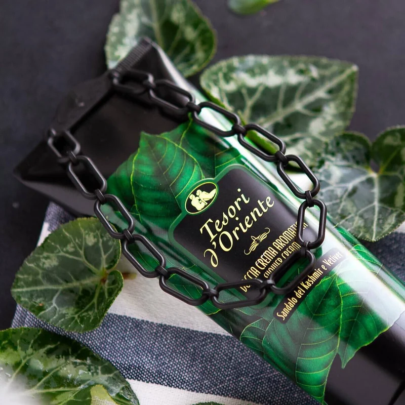 Tesori d'oriente Sandalo Kashmir E Vetiver Doccia Crema Aromatica 250 ml — Doccia crema