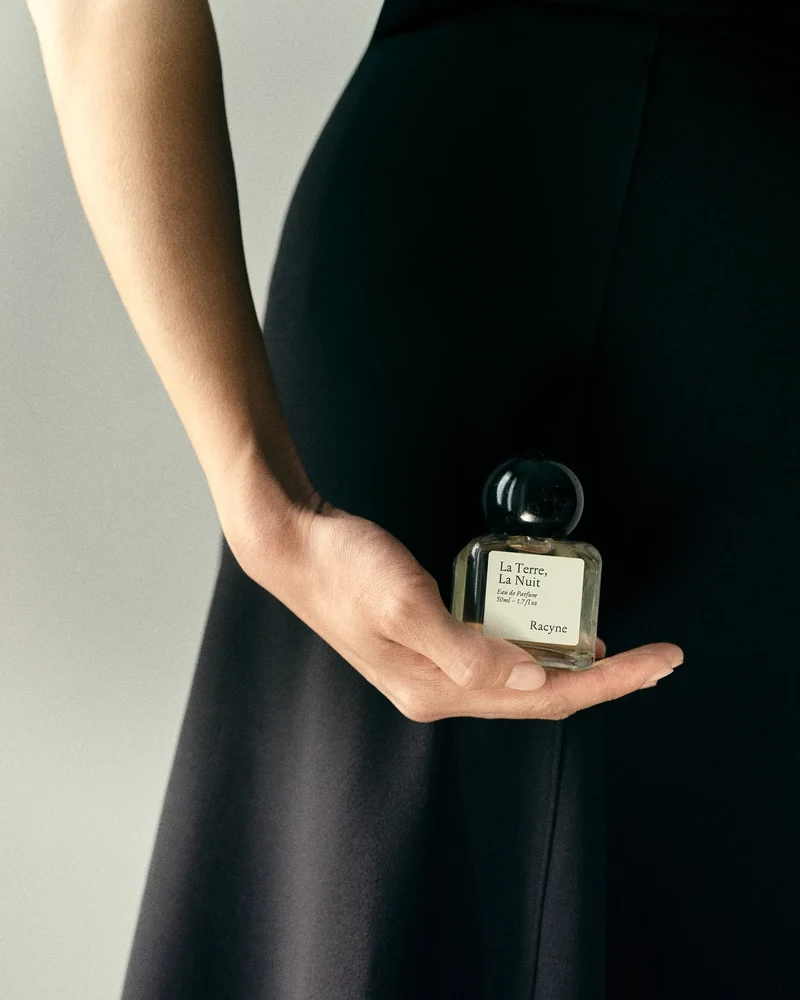 La Terre, La Nuit Eau de Parfum