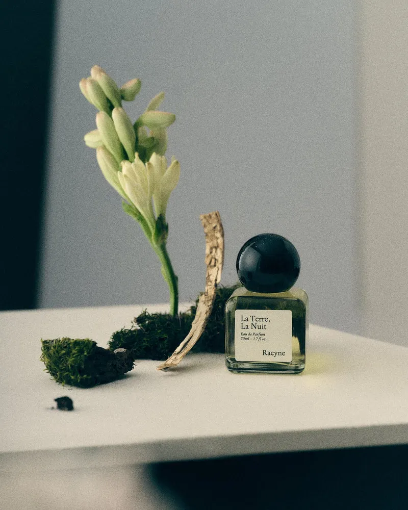 La Terre, La Nuit Eau de Parfum