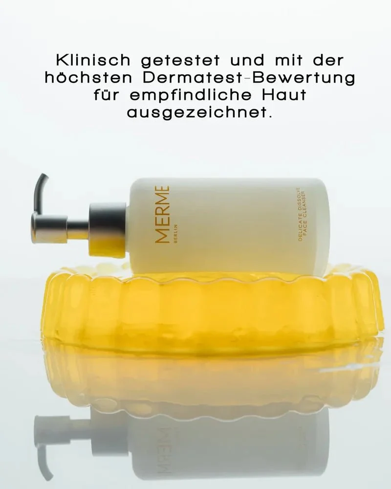 Delicate Dissolve Face Cleanser 200 ml