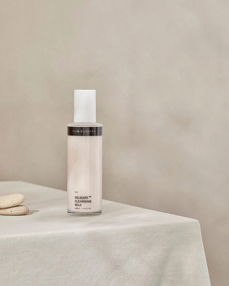 Delicate Cleansing Milk