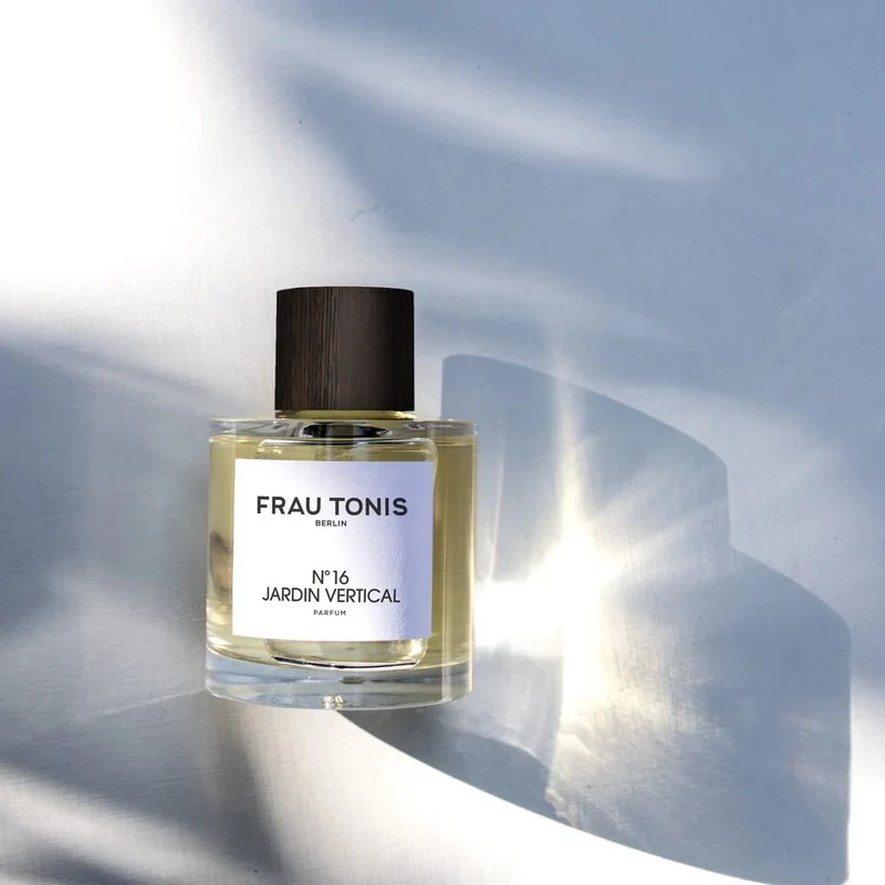 No 16 Jardin Vertical Intense