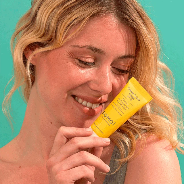Crème Solaire Visage SPF30 à l'Extrait de Curcuma